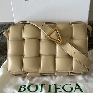 🎉Host Pick!🎉Bottega Veneta Padded Cassette Crossbody